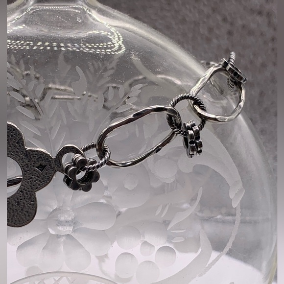 Silpada Vintage Sterling Oxidized Modernist Flower Link Bracelet - Picture 4 of 13